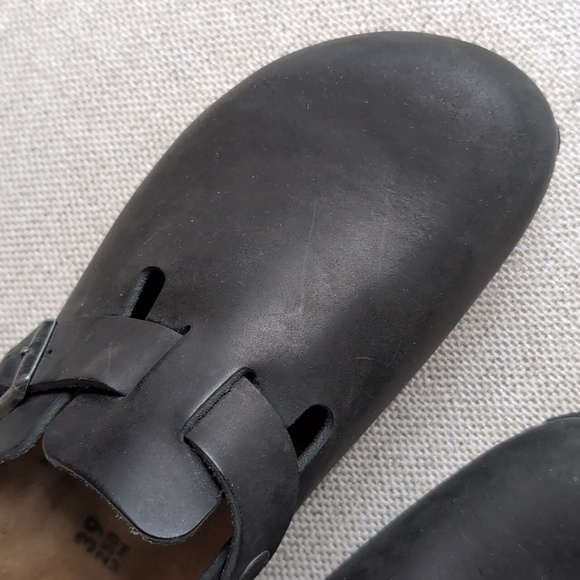 Birkenstock Boston Oil Leather Clogs - Picture 13 of 16
